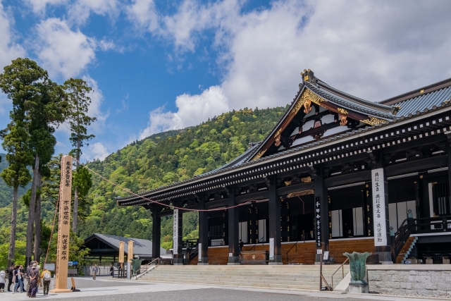身延山久遠寺