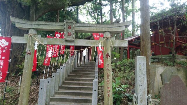 勝馬神社